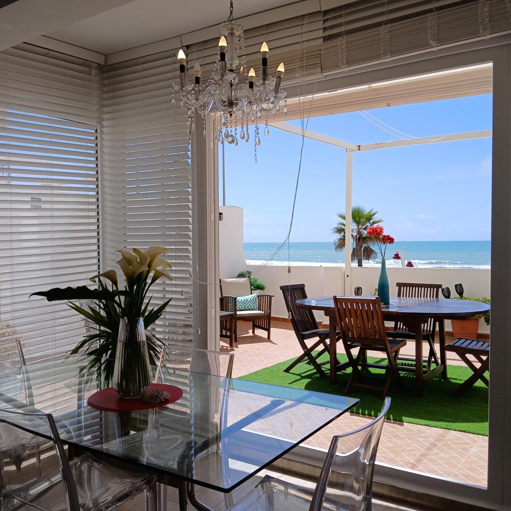 קדיז Amazing Frontal Beach Apartment #Traveller'S Awards2023 מראה חיצוני תמונה